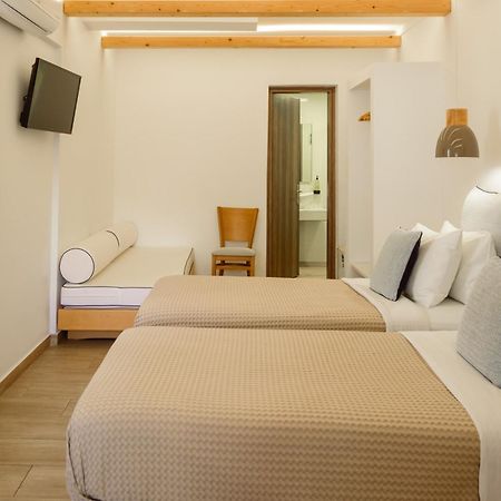 Karidis Hotel Kamári Exteriör bild