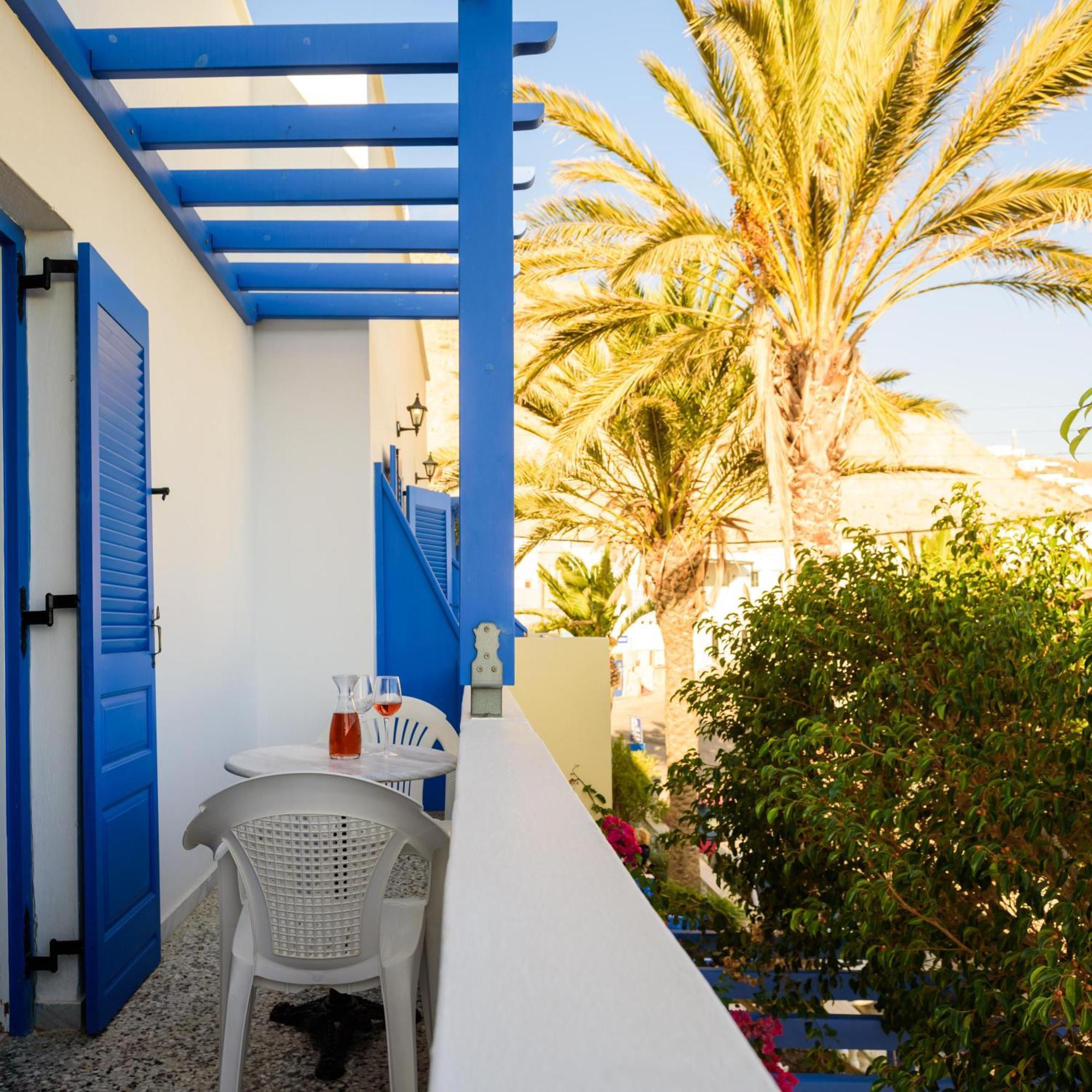 Karidis Hotel Kamári Exteriör bild